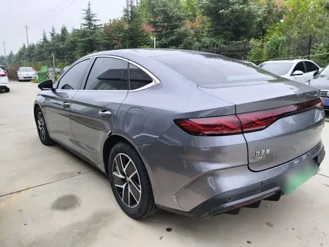 BYD Qin L — Фото автомобиля 4