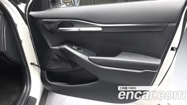 Kia Seltos New — Фото автомобиля 13