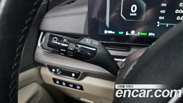Kia Carnival 4th Gen — Фото автомобиля 24