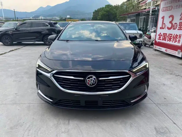 Buick LaCrosse — Фото автомобиля 5