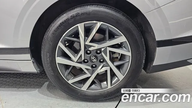 Hyundai Grandeur Grandeur (GN7) 3.5 LPG 2WD (Такси) — Фото автомобиля 5
