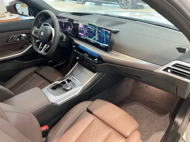 BMW 3 Series — Фото автомобиля 9