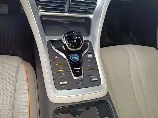BYD Song Pro — Фото автомобиля 13