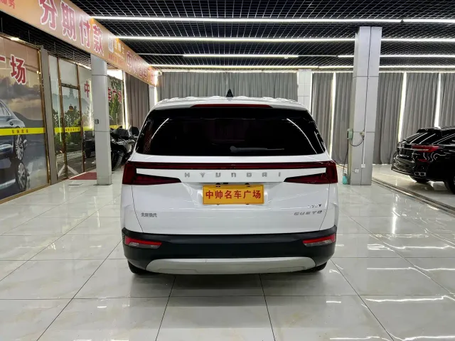 Hyundai Custo — Фото автомобиля 5