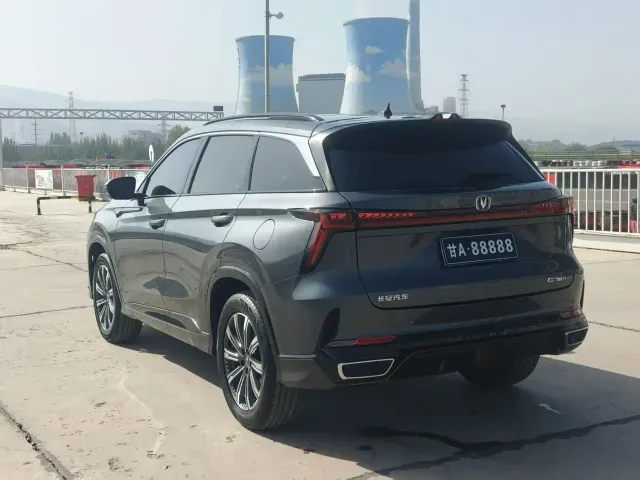 Changan CS75 Plus — Фото автомобиля 4