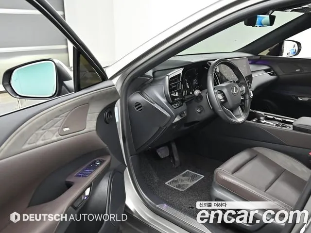 Lexus RX — Фото автомобиля 11