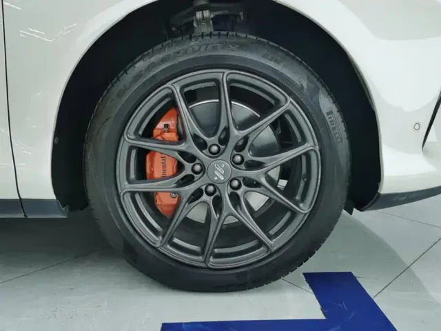 IM Motors LS6 — Фото автомобиля 6