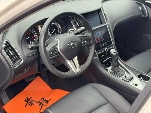 Infiniti Q50L — Фото автомобиля 7