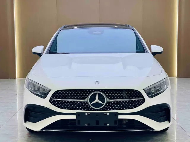 Mercedes-Benz A-Class — Фото автомобиля 2