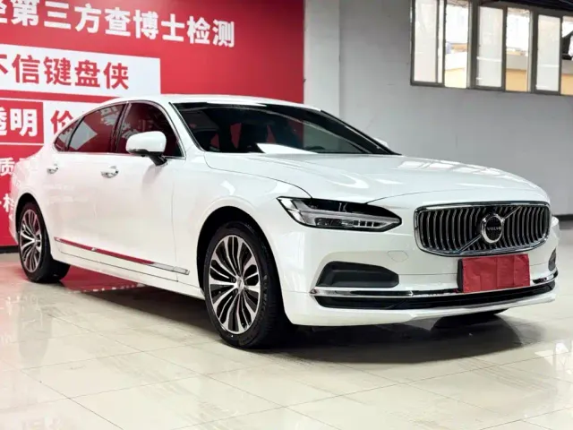 Volvo S90 — Фото автомобиля 2
