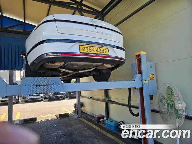 Hyundai Grandeur GN7 — Фото автомобиля 2