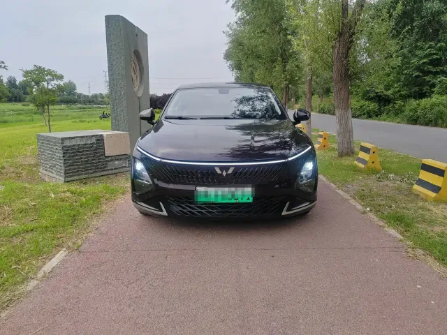 Wuling Starlight — Фото автомобиля 3