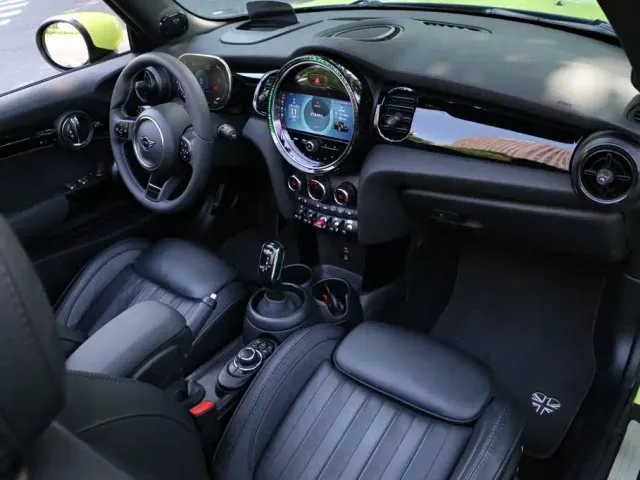 MINI Hatch — Фото автомобиля 18