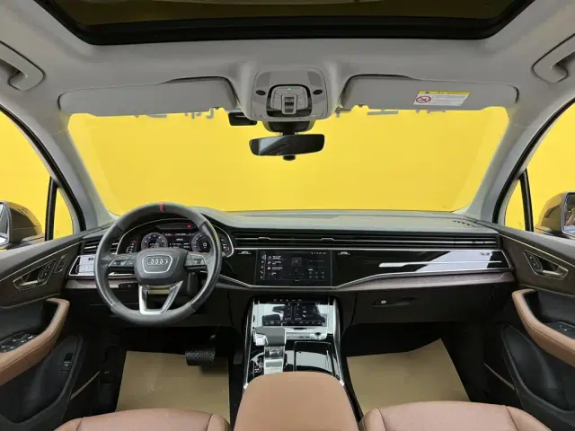 Audi Q7 — Фото автомобиля 13