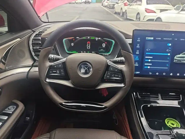 BYD Han — Фото автомобиля 10