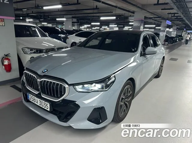 BMW 5 Series G60 — Фото автомобиля 2