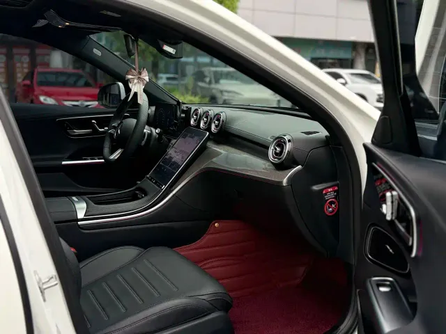 Mercedes-Benz C-Class — Фото автомобиля 13