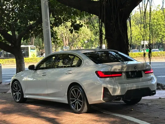 BMW 3 Series — Фото автомобиля 4