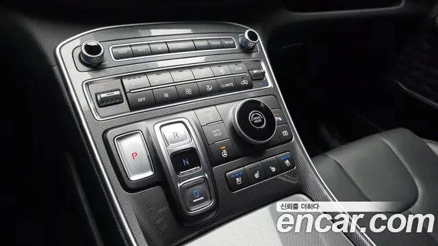 Hyundai Santafe Новый Santa Fe Дизель 2.2 2WD — Фото автомобиля 9