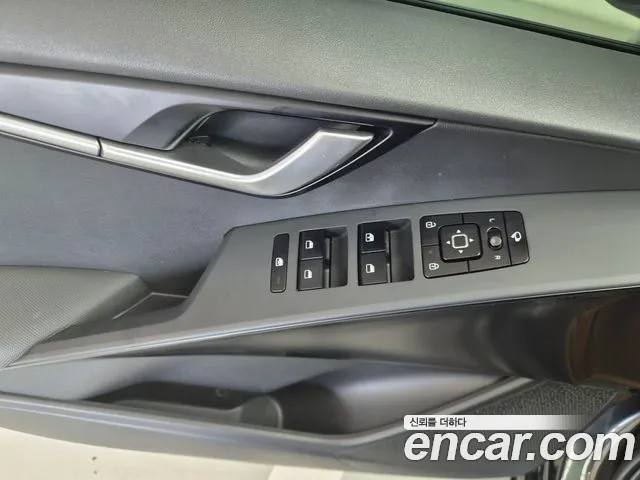 Kia Niro The All New — Фото автомобиля 11
