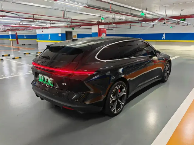 Nio ET5 Touring — Фото автомобиля 2