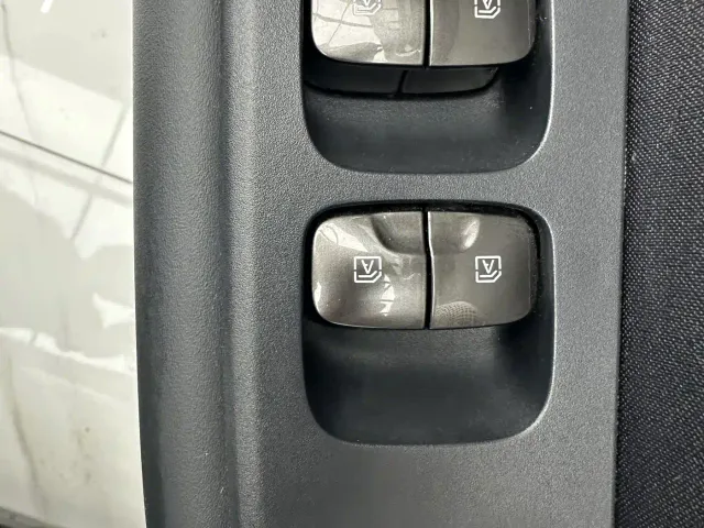 Toyota BoZhi 3X — Фото автомобиля 12