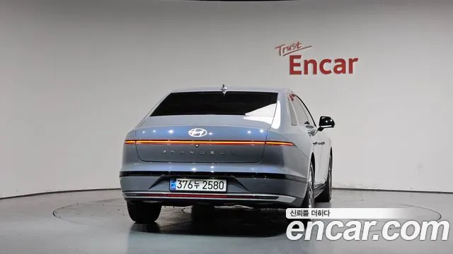 Hyundai Grandeur Grandeur (GN7) 3.5 Бензин 2WD — Фото автомобиля 4