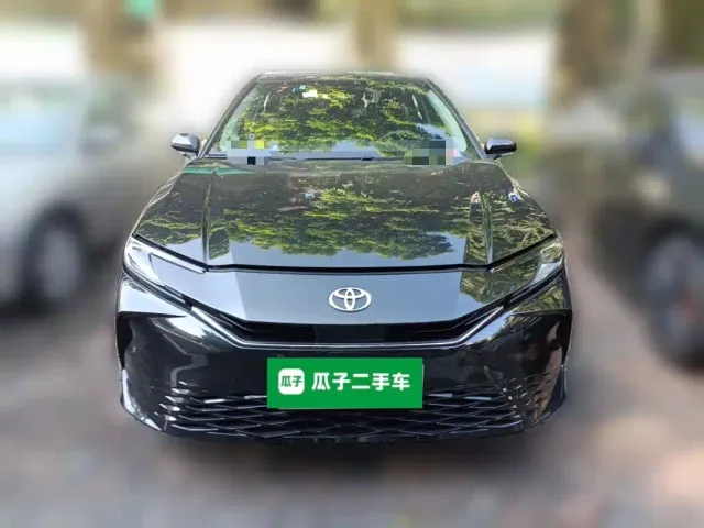 Toyota Camry — Фото автомобиля 2