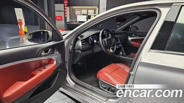 Genesis G70 New — Фото автомобиля 15