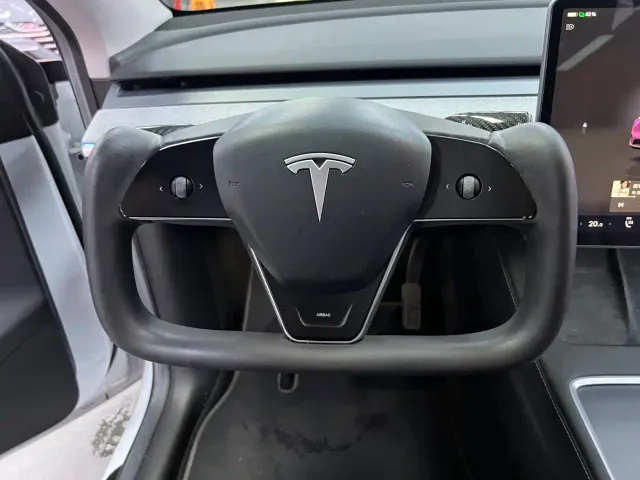 Tesla Model Y 2022 Facelift Rear-Wheel Drive Version — Фото автомобиля 12