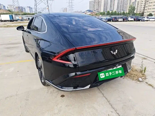 Wuling Starlight — Фото автомобиля 4