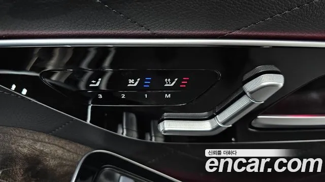 Mercedes-Benz S-Class — Фото автомобиля 18