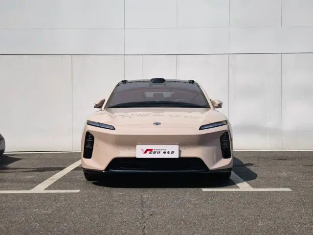 Nio ET5 — Фото автомобиля 2