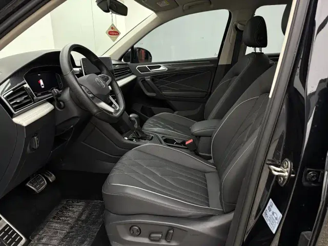 Volkswagen Tiguan L — Фото автомобиля 10