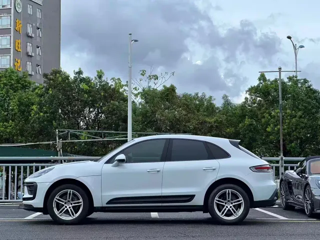 Porsche Macan — Фото автомобиля 4