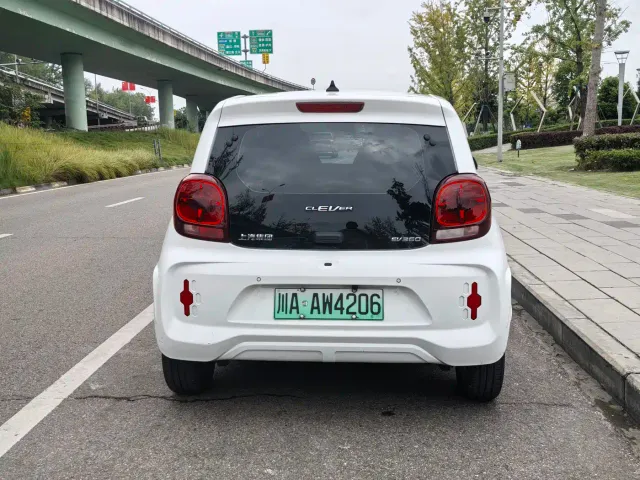 Roewe Clever — Фото автомобиля 5