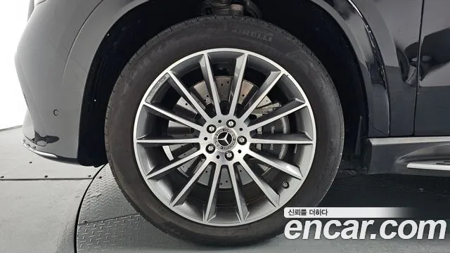 Mercedes-Benz GLE-Class — Фото автомобиля 5