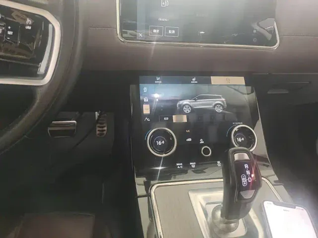 Land Rover Range Rover Evoque — Фото автомобиля 9