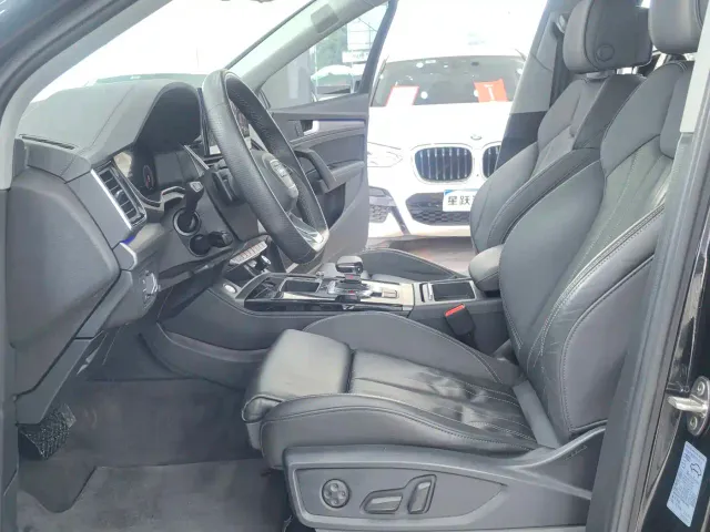 Audi Q5L — Фото автомобиля 8