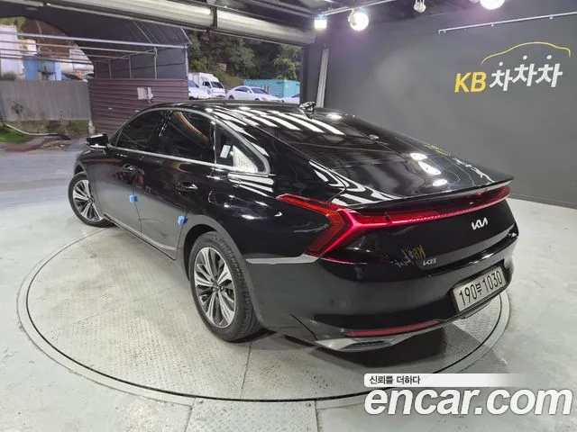 Kia K8 Hybrid — Фото автомобиля 4