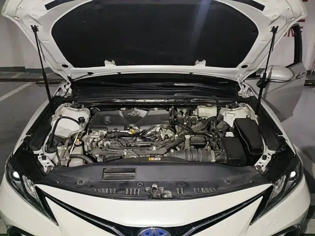 Toyota Camry — Фото автомобиля 3