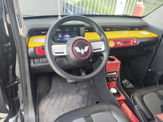 Wuling Hongguang Mini EV — Фото автомобиля 9