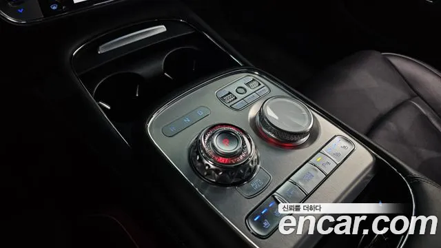 Genesis G90 Бензин 3.5 турбо AWD — Фото автомобиля 9