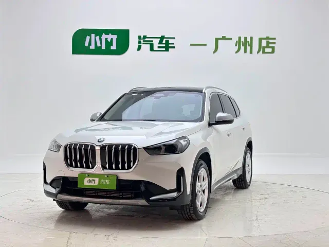 Фотография автомобиля — BMW X1