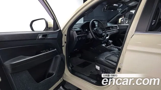 KG_Mobility_Ssangyong Rexton Новый Rexton Sport Khan Дизель 2.2 4WD — Фото автомобиля 10