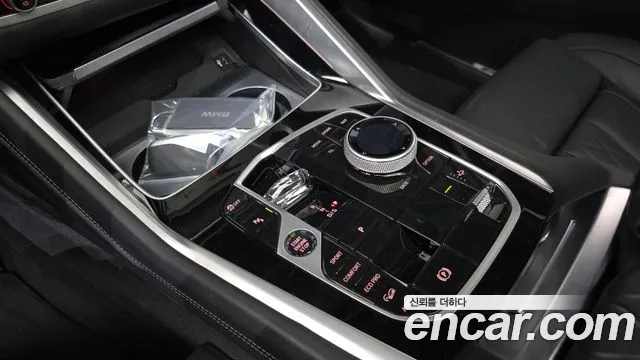 BMW X6 xDrive40i M Sport — Фото автомобиля 9