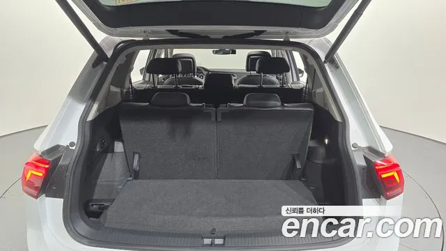 Volkswagen Tiguan — Фото автомобиля 19