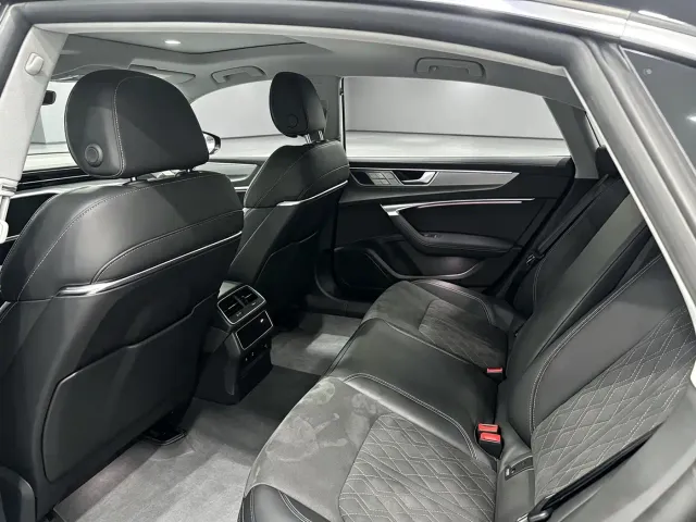 Audi A7L — Фото автомобиля 6