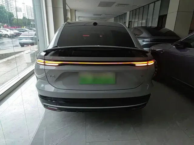 Nio EC6 — Фото автомобиля 5