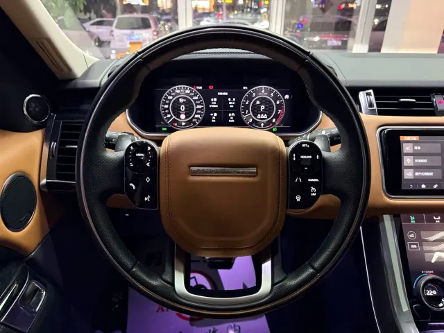 Land Rover Range Rover Sport — Фото автомобиля 16